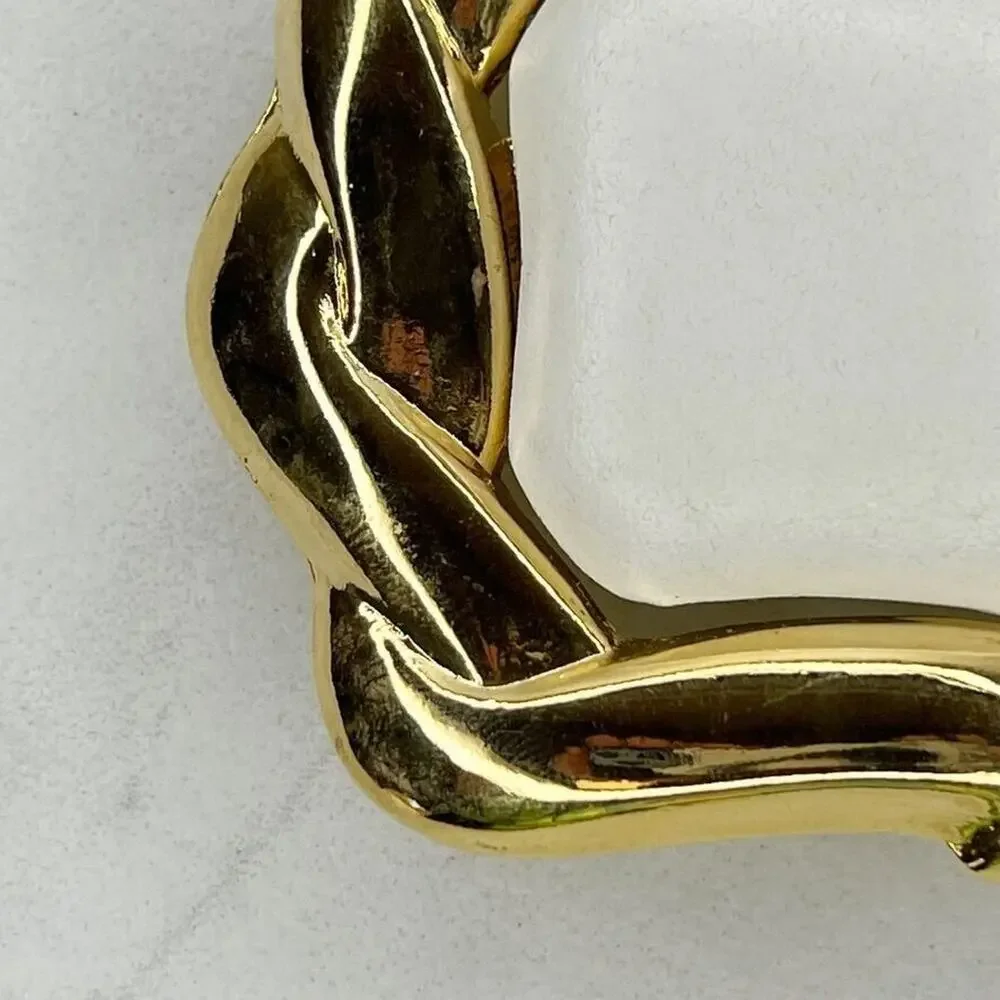 Day-Lor USA Vintage Gold Tone White Faux Leather Centerpiece Belt Buckle